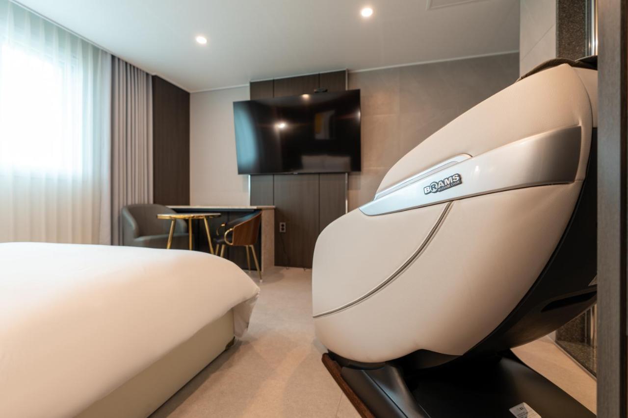 Jecheon Hound Hotel Chech'ŏn Exterior foto